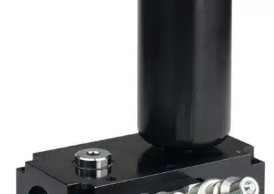 External Accumulator Automatic Shutoff Valve Decoupler