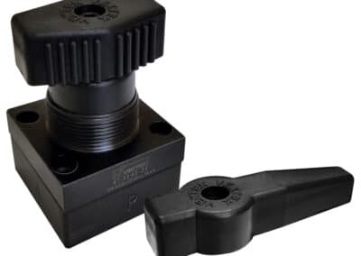 Manual Control Valve: 2-Position, 3-Port