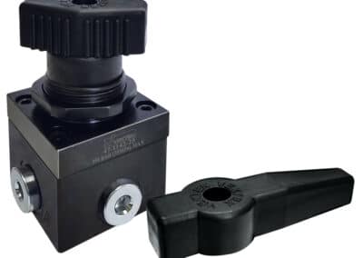 Directional Control Valves | Manual Valve: 3-Position, 4-Port