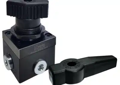 Directional Control Valves | Manual Valve: 3-Position, 4-Port