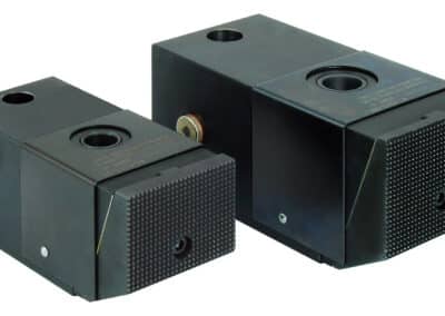 Single Acting Pull-Down Clamp, Spring Return, Manifold Mounted