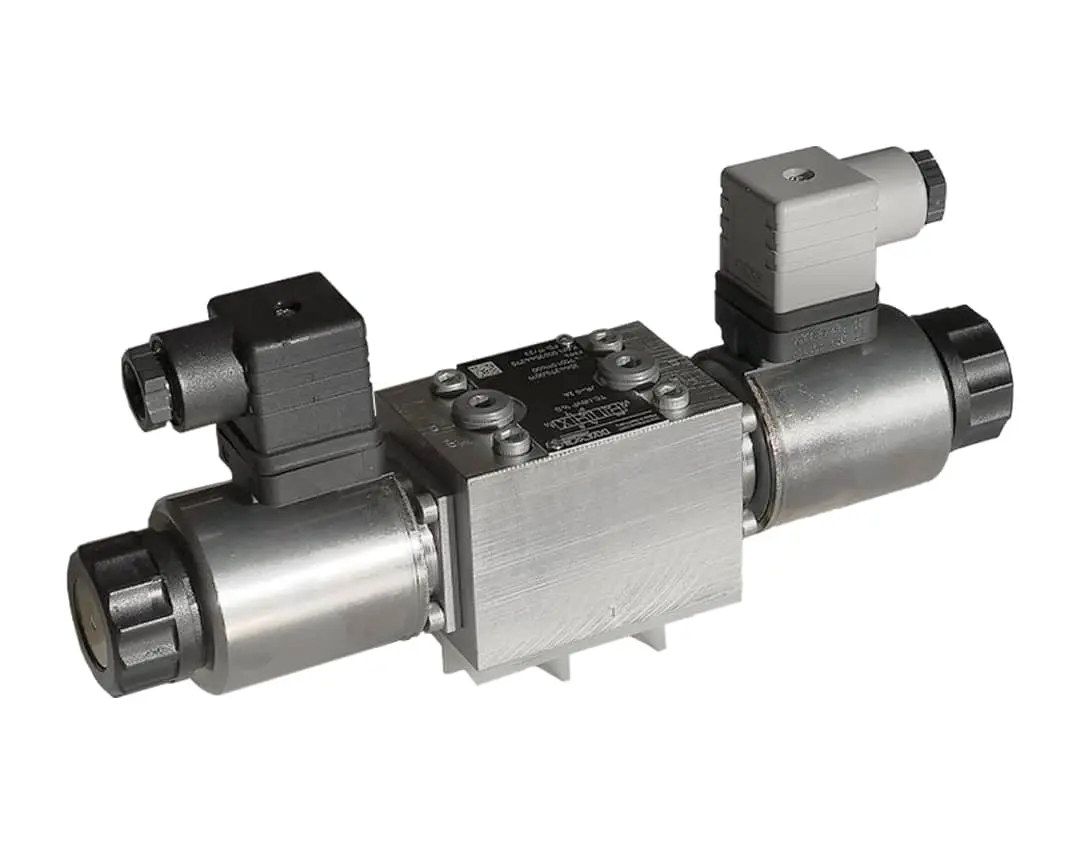 Solenoid-Control-Valves-4-Port-3-Position Solenoid-Control-Valves-4-Port-3-Position