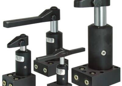 TuffCam™ Bottom Flange Swing Clamp