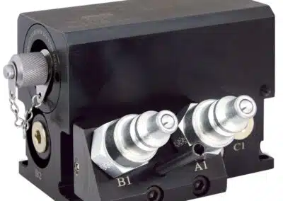 One Handed Automatic Shutoff Valve Decouplers Integral Accumulator